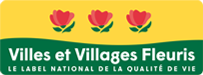 Village fleuri - trois fleurs